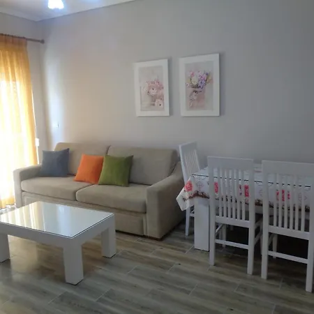 Apartamenti Primavera Apartment *