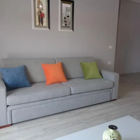 Apartamenti Primavera Apartment *